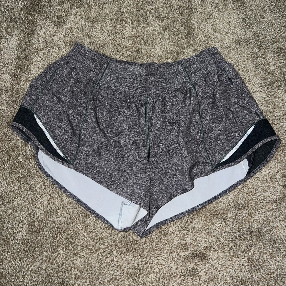 Heathered grey lululemon hotty hot shorts 2.5” size 8